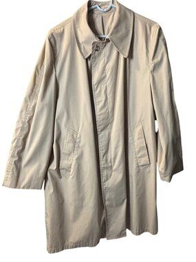 London Fog Beige Calibre Cloth Trench Coat Size 42 Short Classic Fit